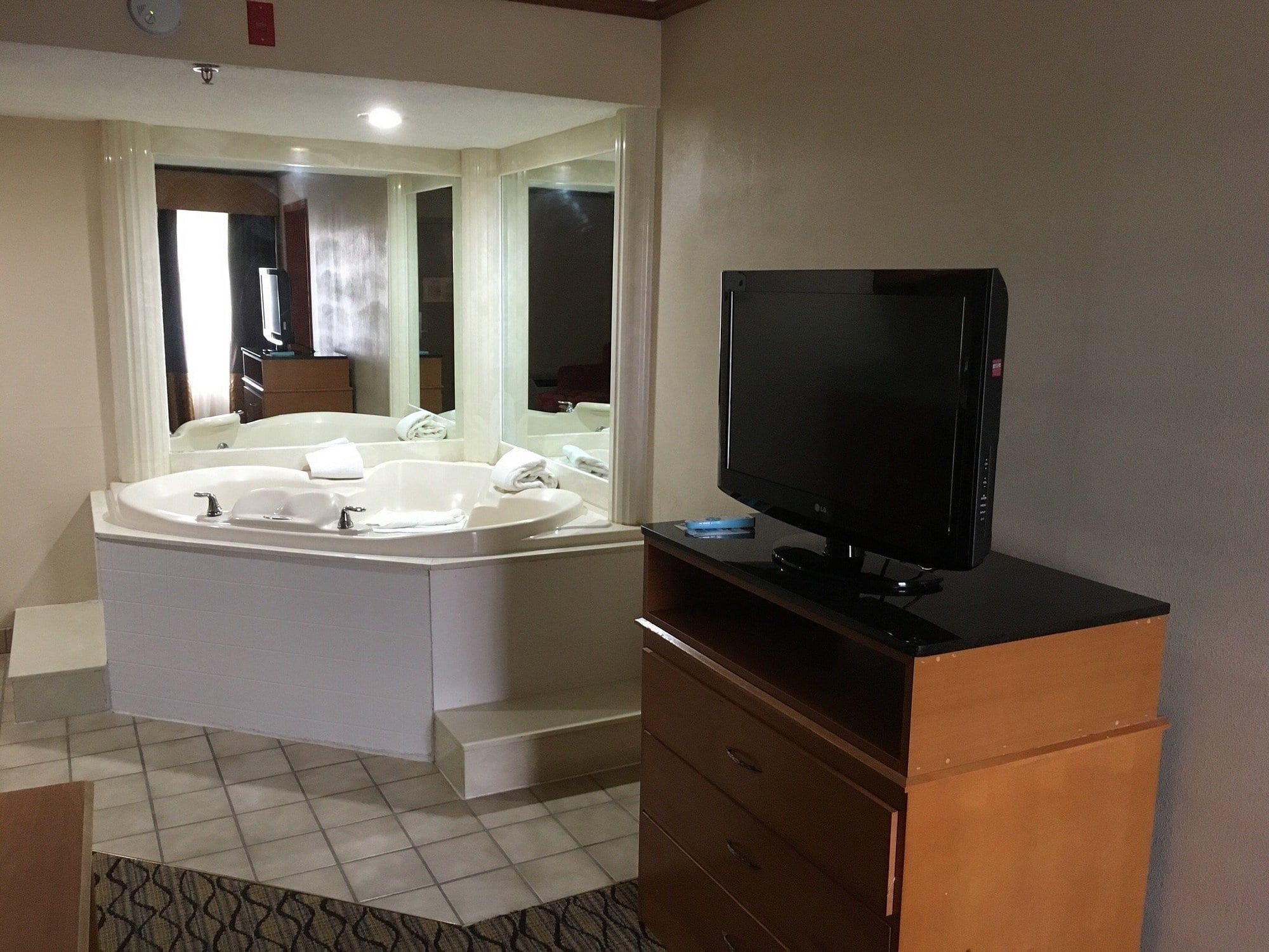 Baymont by Wyndham Kalamazoo East Baymont by Wyndham Kalamazoo East