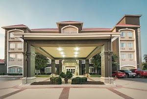 La Quinta Inn & Suites by Wyndham San Antonio Northwest place picture