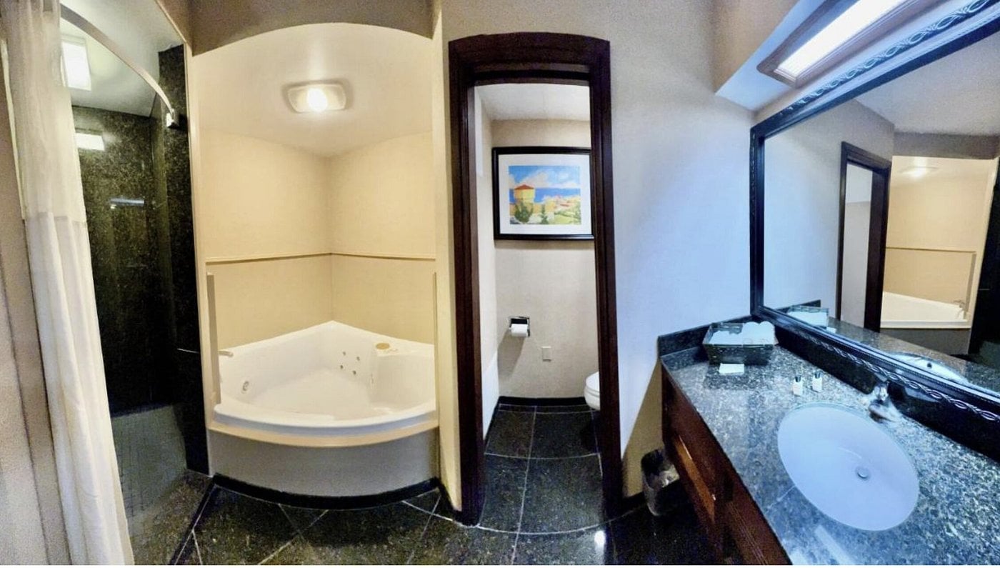 Hamilton Inn Select Beachfront Mackinaw City Hamilton Inn Select Beachfront Mackinaw City