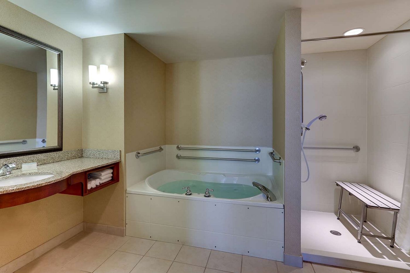 Hilton Garden Inn Indianapolis Airport Hilton Garden Inn Indianapolis Airport