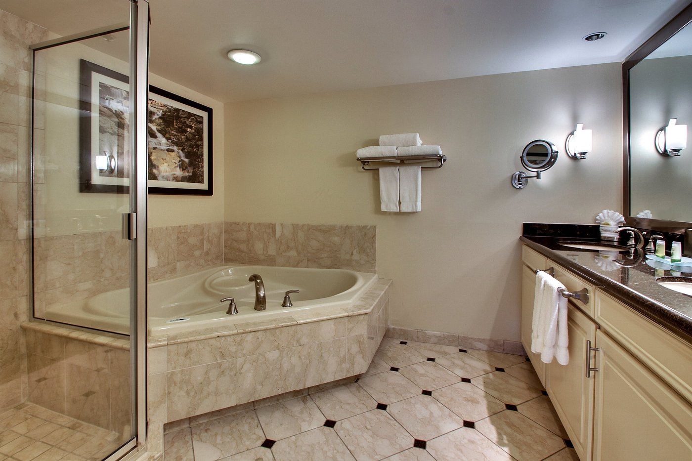 Hollywood Casino St. Louis Hotel Hollywood Casino St. Louis Hotel