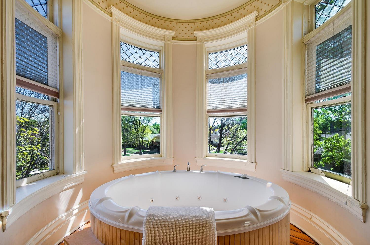 Lumber Baron Inn & Gardens