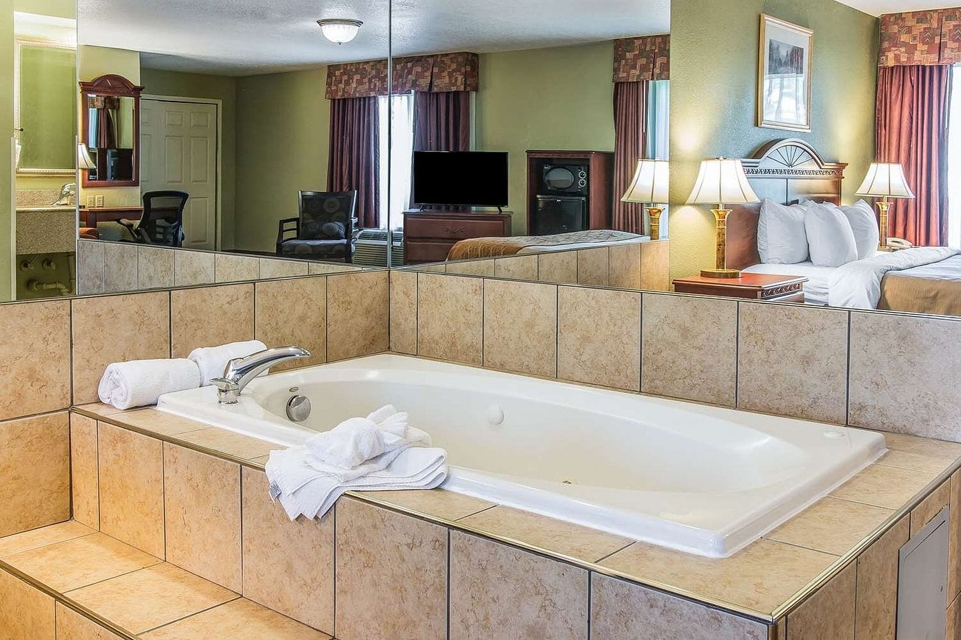 Quality Inn & Suites Ann Arbor Hwy 23 Quality Inn & Suites Ann Arbor Hwy 23