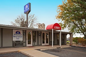Americas Best Value Inn Lansing place picture